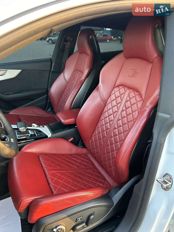 Лифтбек Audi S5 Sportback 2020 в Коломые