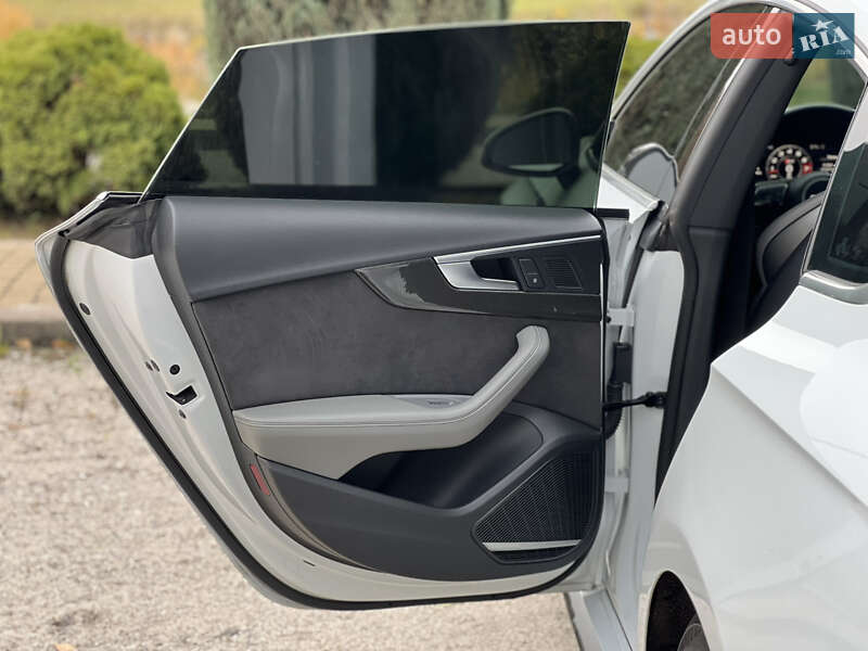 Лифтбек Audi S5 Sportback 2017 в Днепре фото 29 Лифтбек Audi S5 Sportback 2017 в Днепре