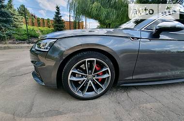 Седан Audi S5 2017 в 