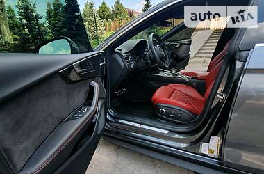 Седан Audi S5 2017 в 