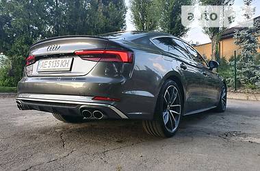 Седан Audi S5 2017 в 