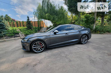 Седан Audi S5 2017 в 