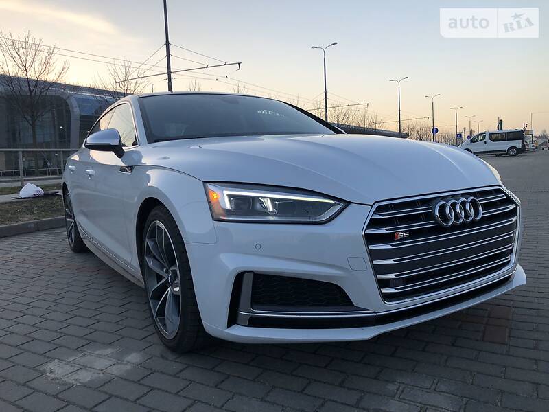 Седан Audi S5 2018 в Львове