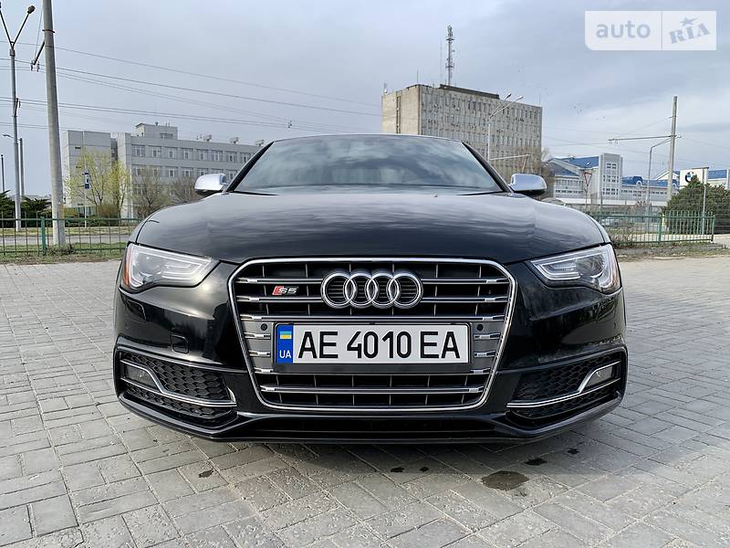 Купе Audi S5 2012 в 
