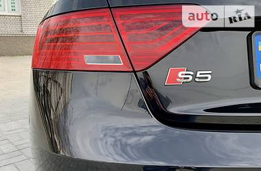 Купе Audi S5 2012 в 