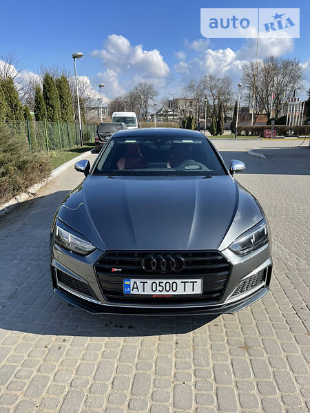 Хэтчбек Audi S5 2018 в Киеве