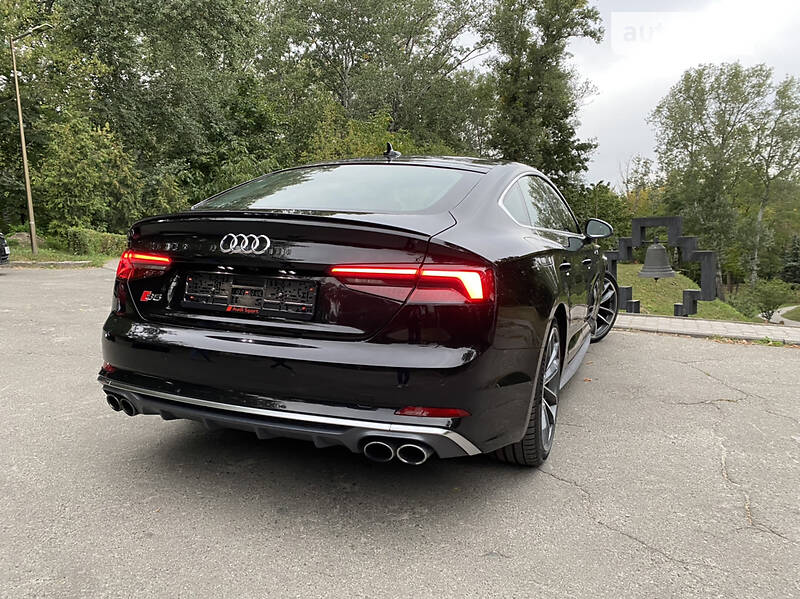 Купе Audi S5 2017 в Києві