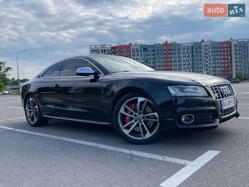 Купе Audi S5 2010 в Киеве