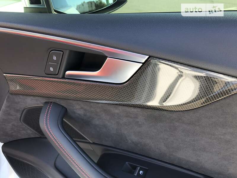 Лифтбек Audi S5 2017 в Харькове