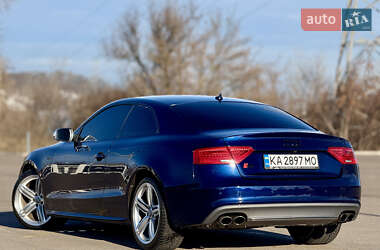 Купе Audi S5 2012 в Києві