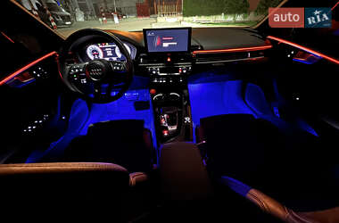 Купе Audi S5 2022 в 