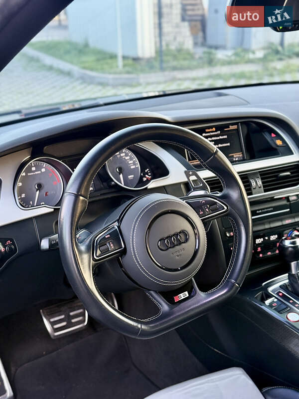 Кабріолет Audi S5 2015 в Києві