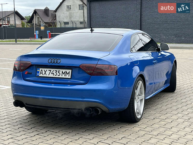 Купе Audi S5 2009 в Ивано-Франковске