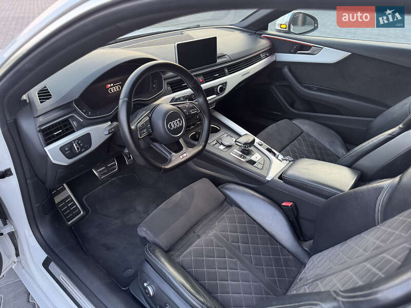 Купе Audi S5 2018 в Черновцах