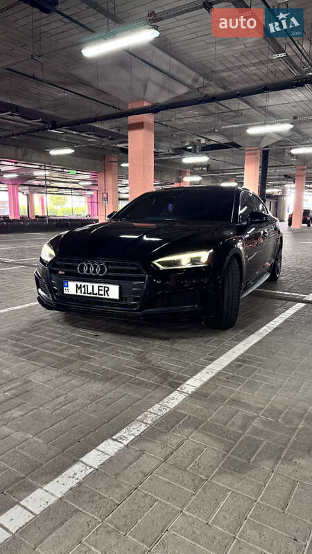 Купе Audi S5 2019 в Киеве