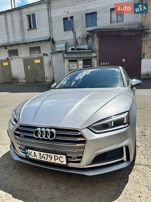 Audi S5