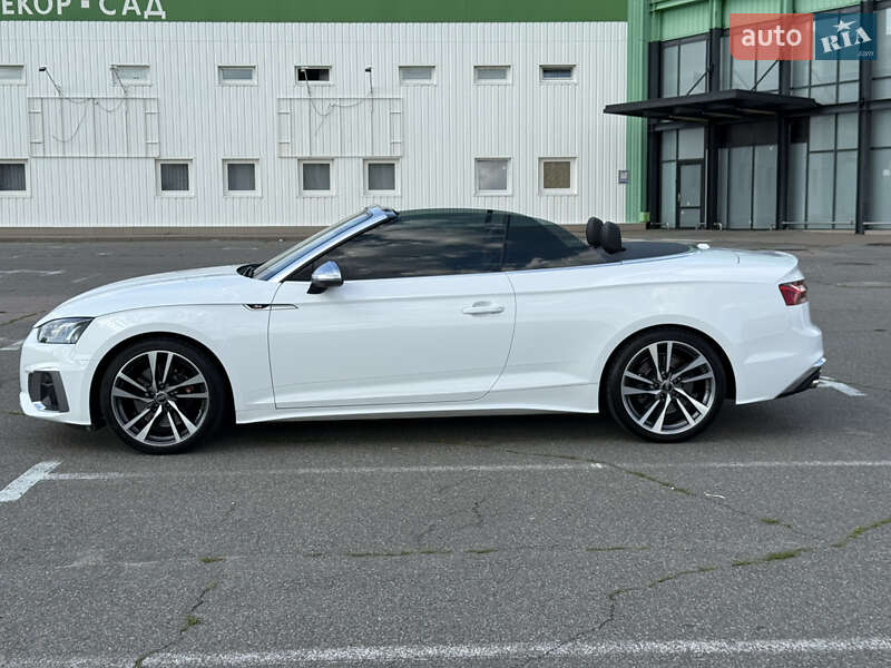 Кабріолет Audi S5 2022 в Києві