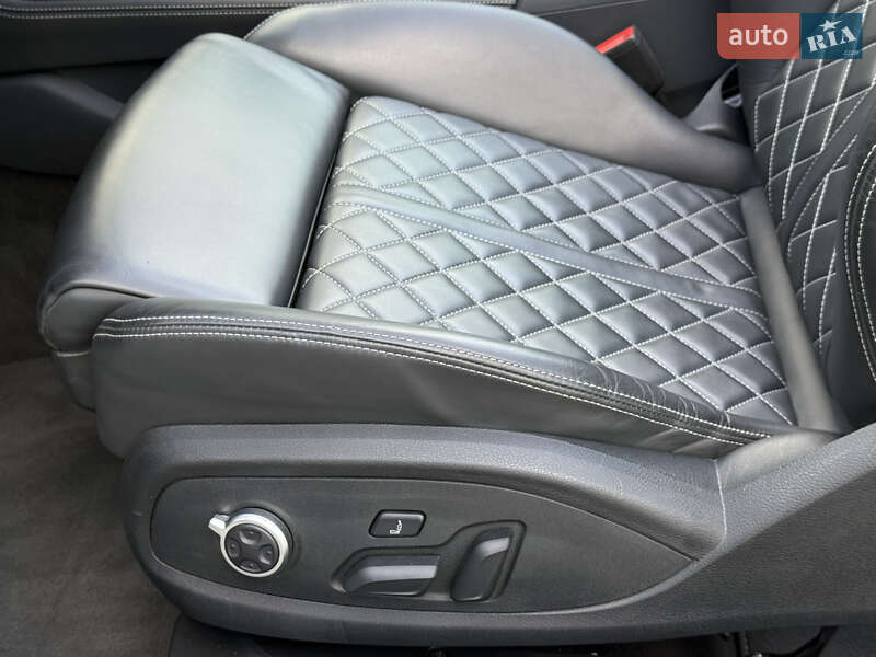 Кабріолет Audi S5 2022 в Києві