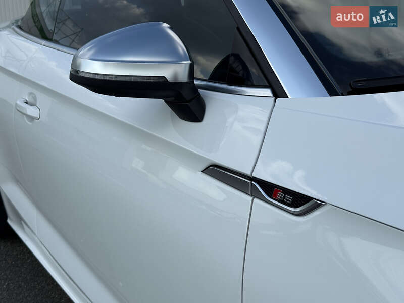 Кабріолет Audi S5 2022 в Києві
