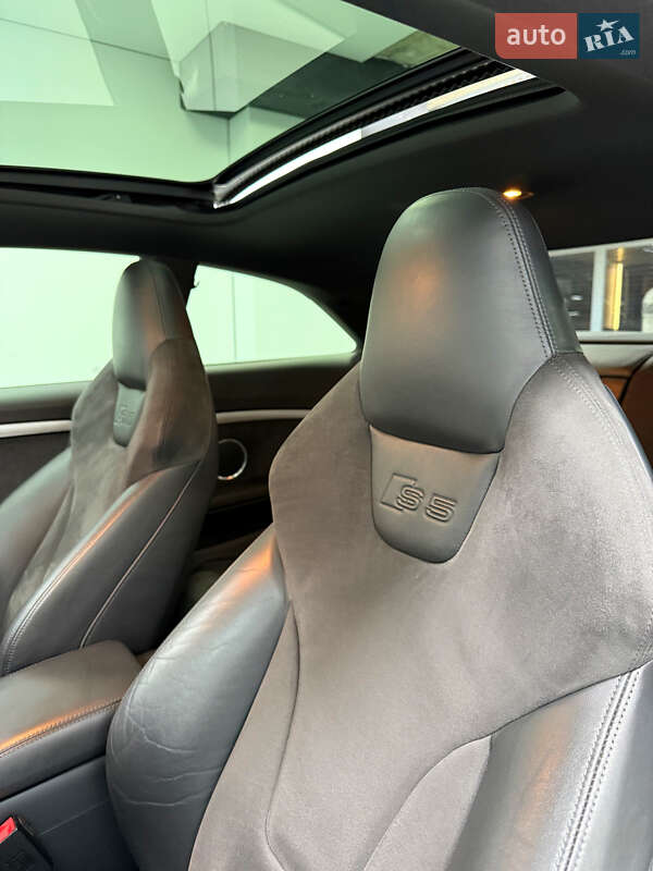 Купе Audi S5 2012 в Одессе