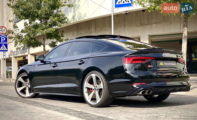 Купе Audi S5 2019 в Киеве