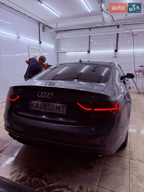Купе Audi S5 2015 в Киеве фото 5 Купе Audi S5 2015 в Киеве
