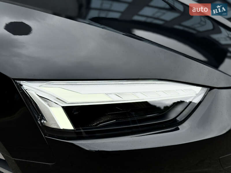 Купе Audi S5 2022 в Львове