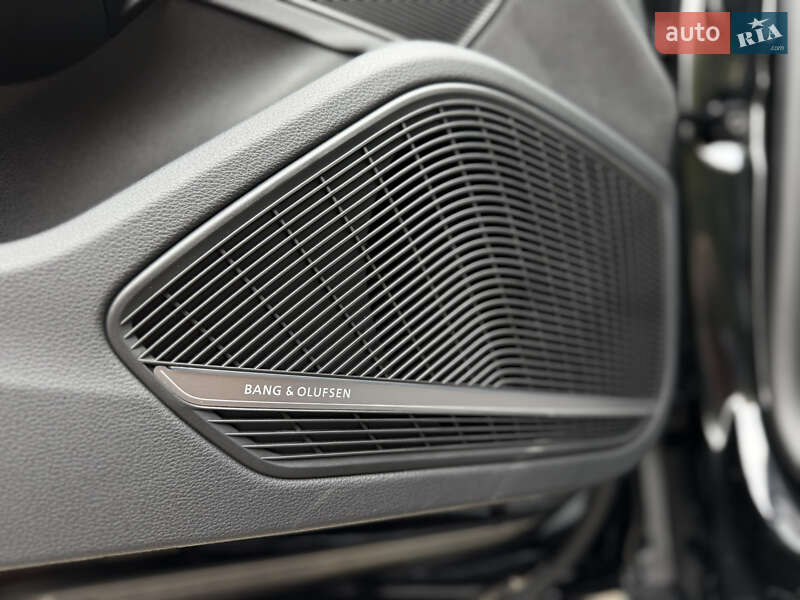 Купе Audi S5 2022 в Львове