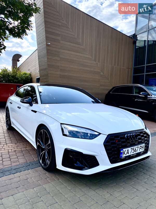 Лифтбек Audi S5 2024 в Киеве