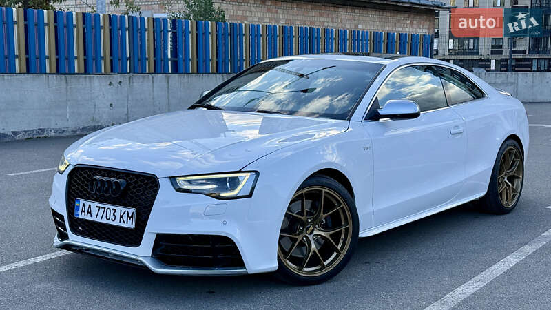 Купе Audi S5 2012 в 