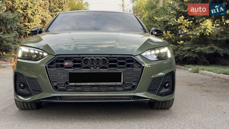 Купе Audi S5 2022 в Днепре