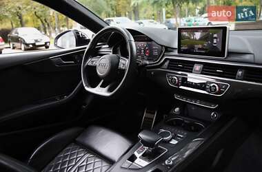 Купе Audi S5 2019 в 