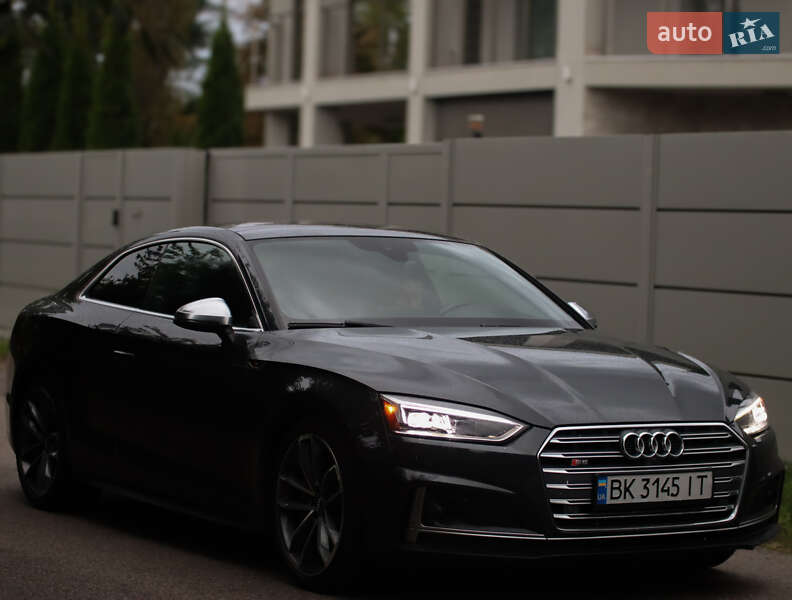2017 Audi S5, VIN WAUR4AF52JA003155:plate — zdjęcie 1 (autoria)