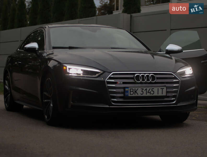 Купе Audi S5 2017 в 