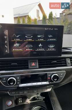 Купе Audi S5 2022 в 