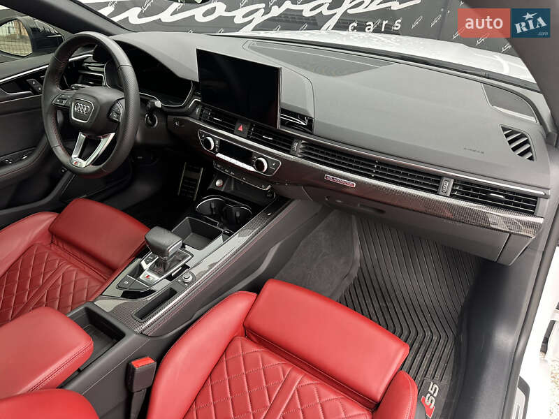 Лифтбек Audi S5 2024 в Киеве фото 26 Лифтбек Audi S5 2024 в Киеве