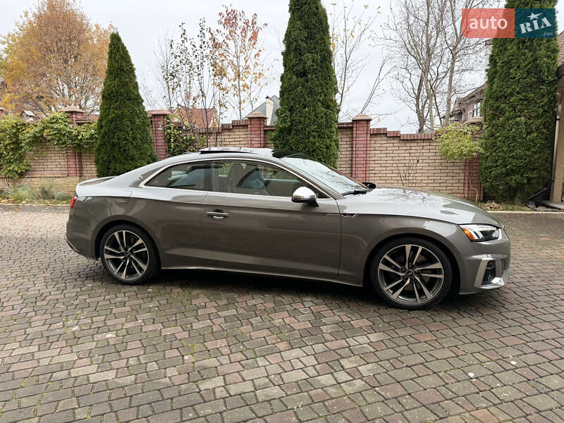 Купе Audi S5 2023 в Черновцах