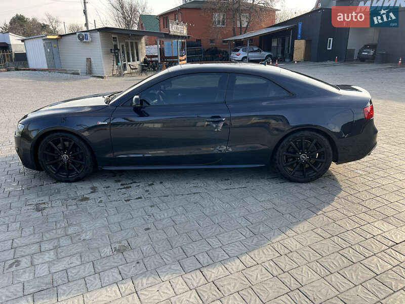 Купе Audi S5 2013 в Киеве