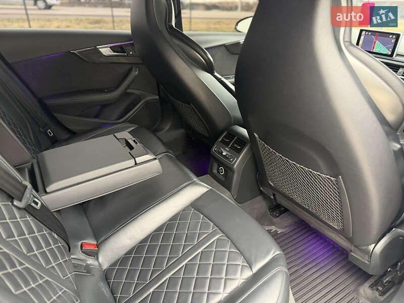 Купе Audi S5 2017 в Львові