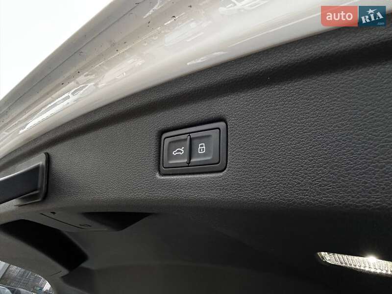 Лифтбек Audi S5 2024 в Киеве