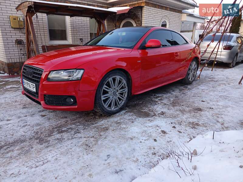 Купе Audi S5 2011 в Бершаді