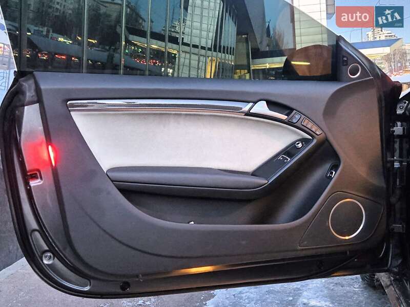 Купе Audi S5 2015 в Києві