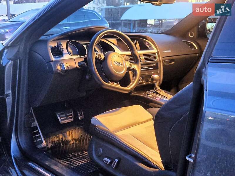 Купе Audi S5 2015 в Києві