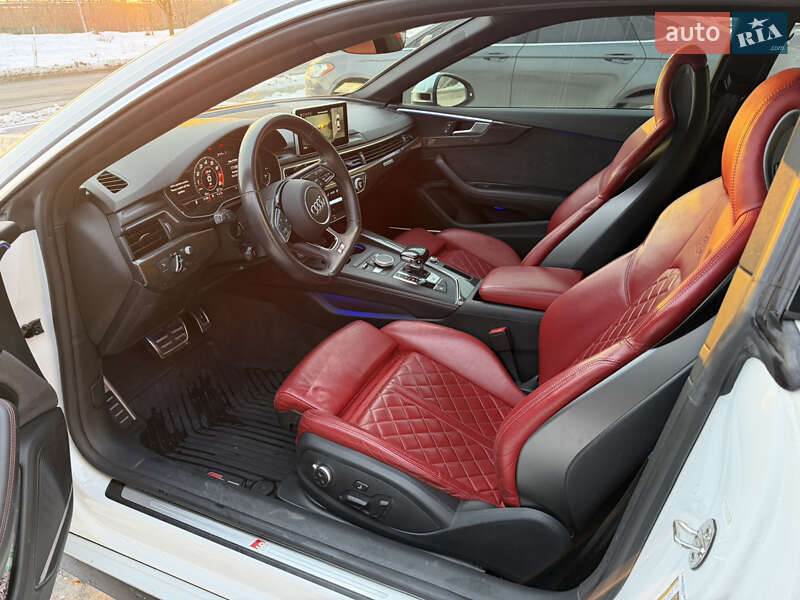 Купе Audi S5 2018 в Львові