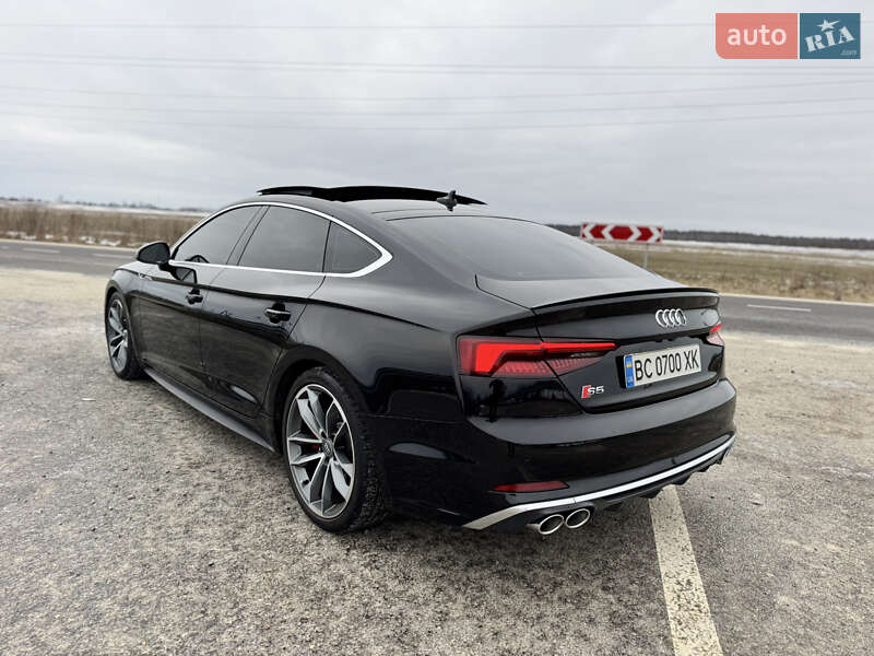 Купе Audi S5 2018 в Львові