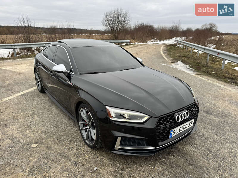 Купе Audi S5 2018 в Львові