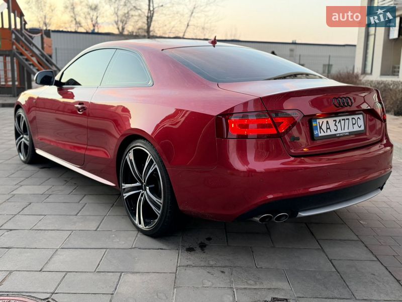 Купе Audi S5 2008 в Киеве