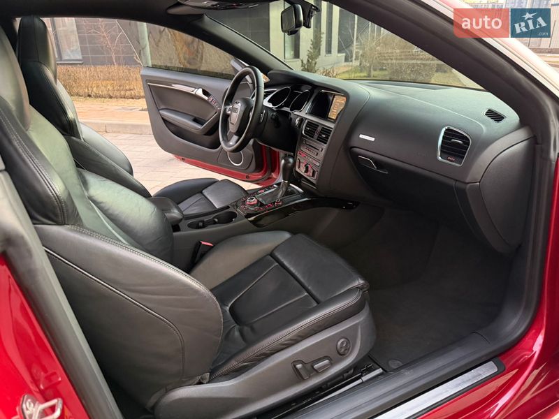Купе Audi S5 2008 в Киеве