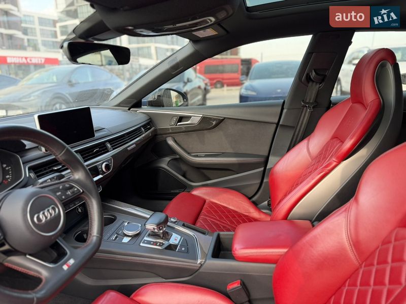Купе Audi S5 2019 в Львове