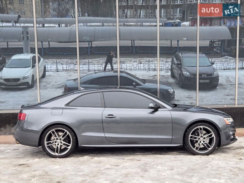 Купе Audi S5 2015 в Киеве